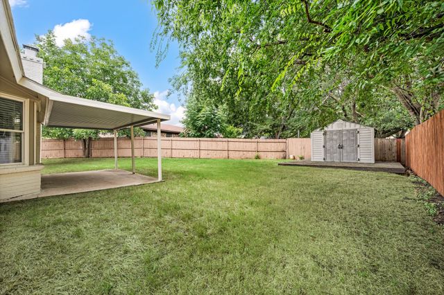 515 Brynmawr Court, Arlington, TX 76014