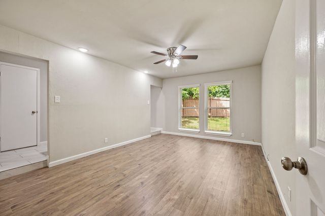 515 Brynmawr Court, Arlington, TX 76014