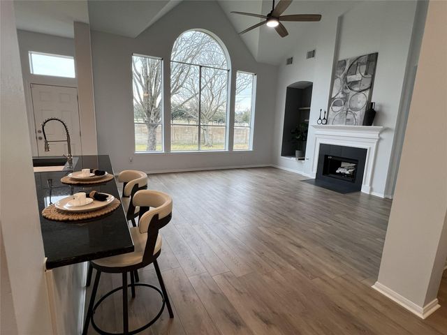 2855 Everett Drive, Friendswood, TX 77546