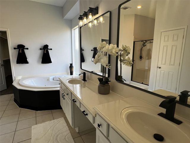 2855 Everett Drive, Friendswood, TX 77546