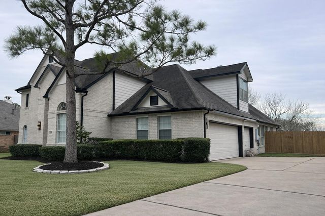 2855 Everett Drive, Friendswood, TX 77546