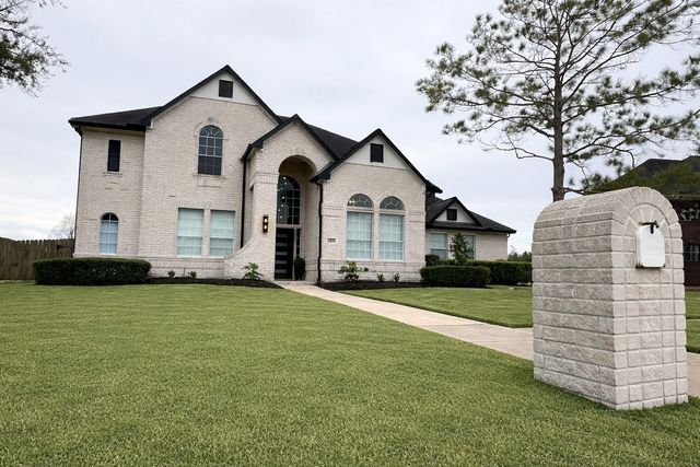 2855 Everett Drive, Friendswood, TX 77546