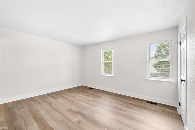 3464 Woodburne DR, Virginia Beach, VA 23452