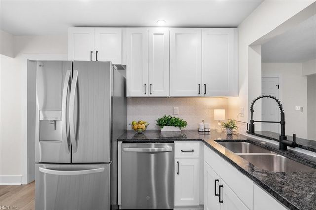 3464 Woodburne DR, Virginia Beach, VA 23452