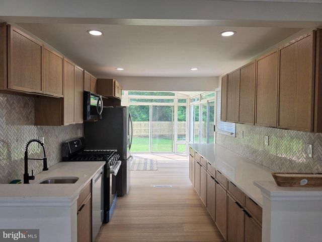 1171 LEWIS TER, West Deptford, NJ 08096