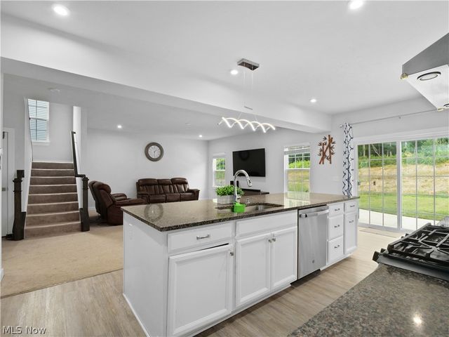 1678 Duncan Way, Streetsboro, OH 44241