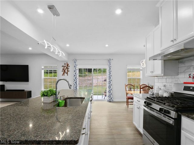 1678 Duncan Way, Streetsboro, OH 44241