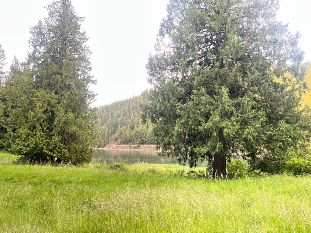 Image 121 of property listing at 10809 Us Highway 2 N, Troy, MT 59935