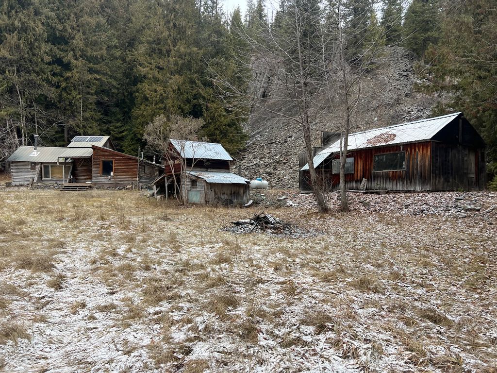 Image 153 of property listing at 10809 Us Highway 2 N, Troy, MT 59935