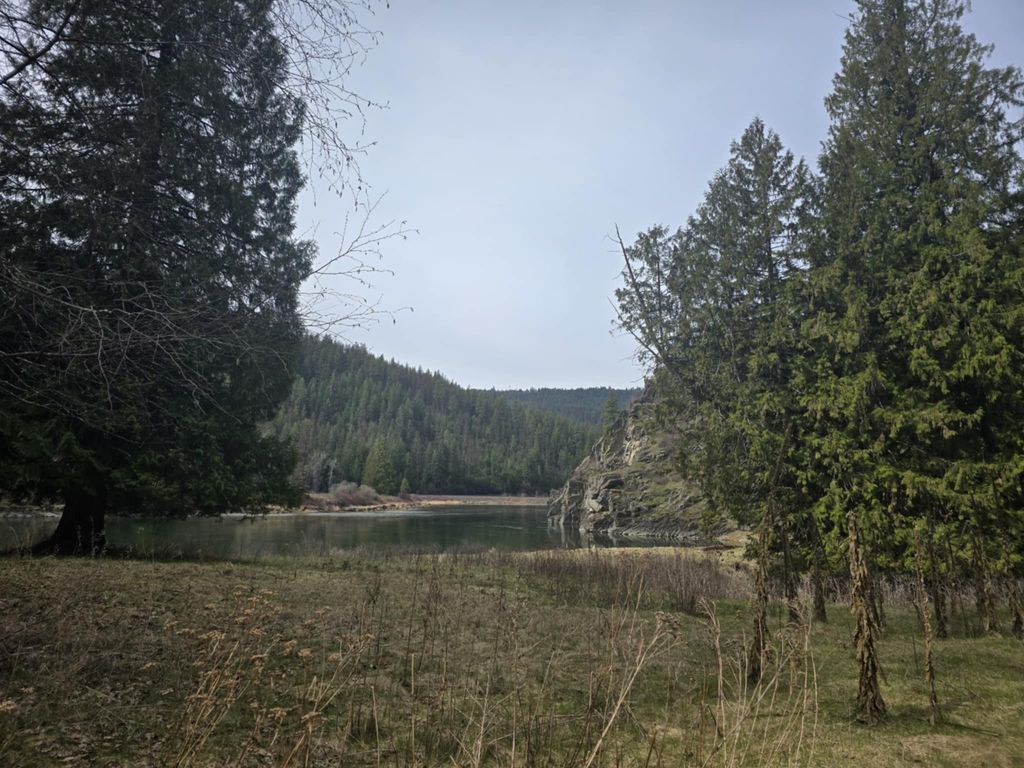 Image 6 of property listing at 10809 Us Highway 2 N, Troy, MT 59935