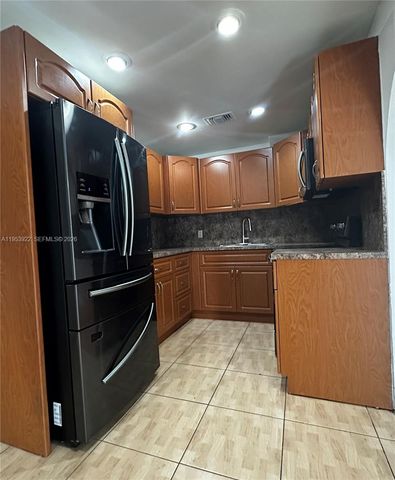 350 W 34th St, Hialeah, FL 33012
