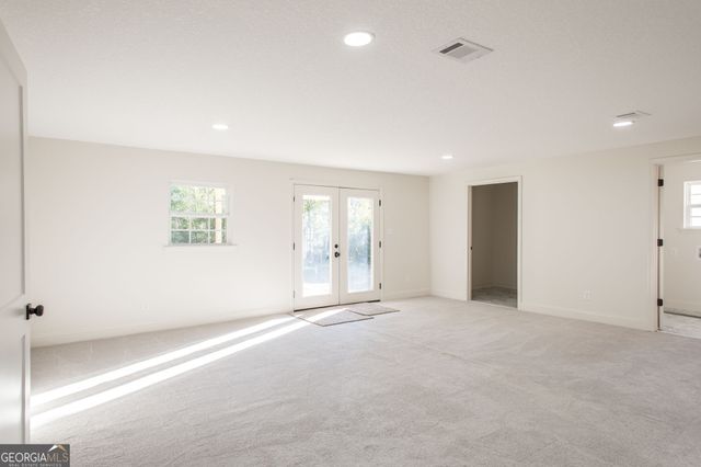 315 Strickland Avenue, Blackshear, GA 31516