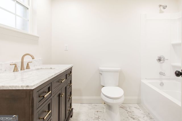 315 Strickland Avenue, Blackshear, GA 31516