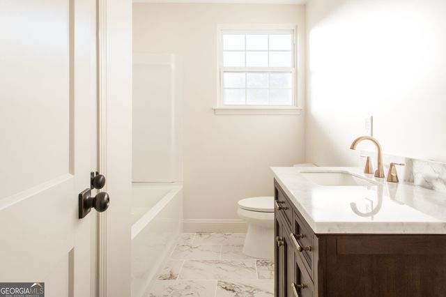 315 Strickland Avenue, Blackshear, GA 31516