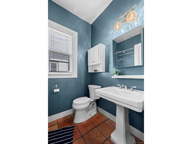 1056 S Pennsylvania St, Denver, CO 80209