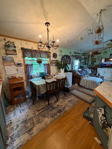 12 Wetherby Drive, Winchester, NH 03470