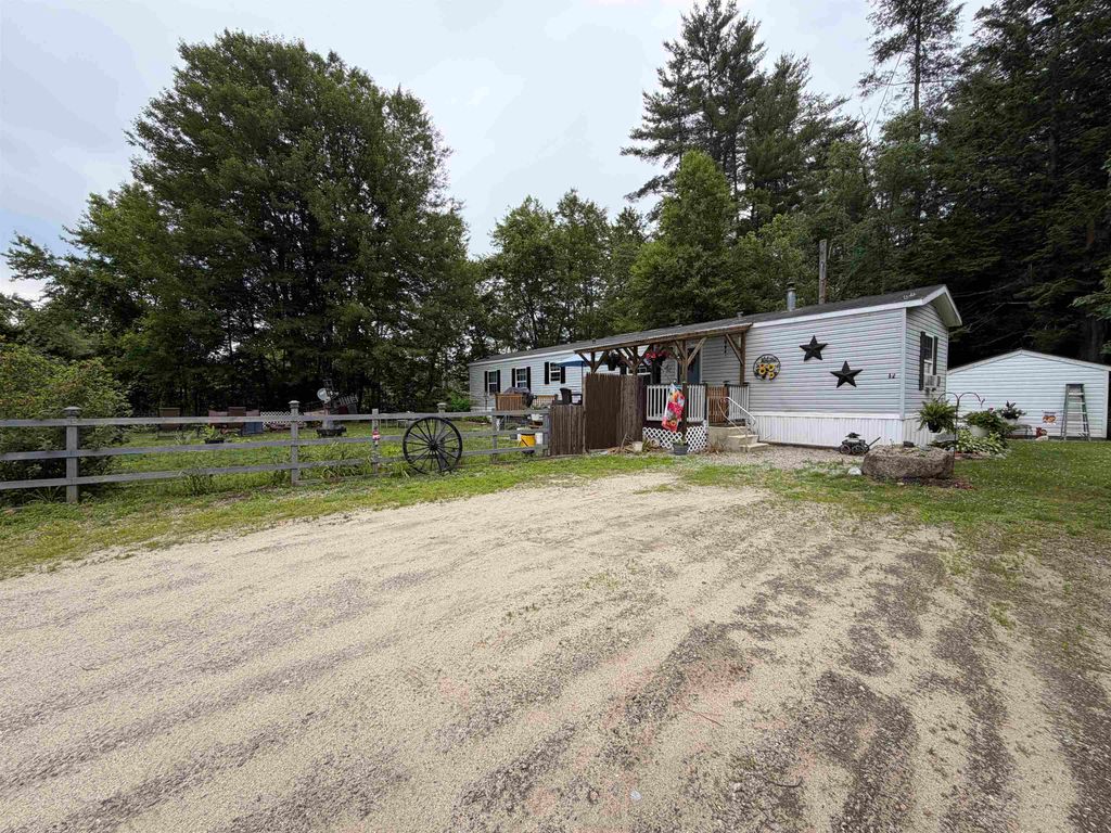 12 Wetherby Drive, Winchester, NH 03470