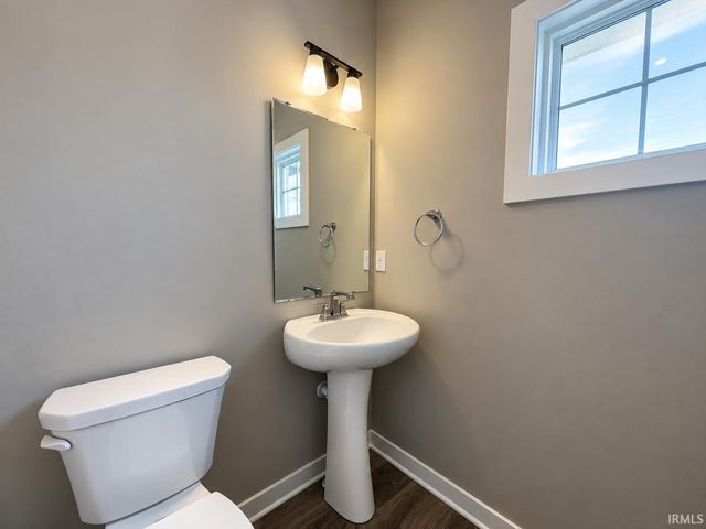 4924 Alaina Drive, Newburgh, IN 47630