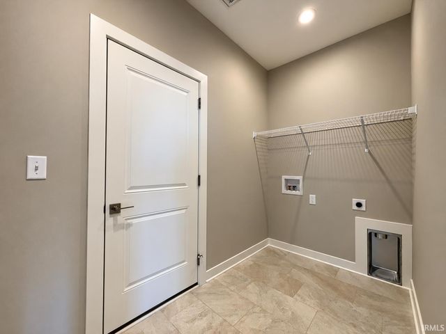 4924 Alaina Drive, Newburgh, IN 47630