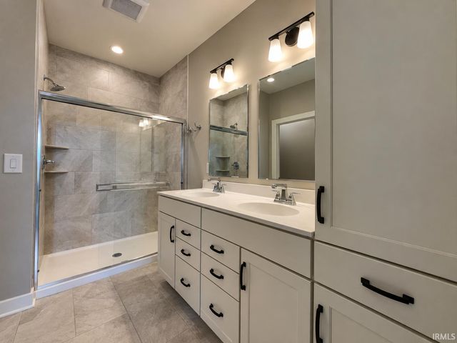 4924 Alaina Drive, Newburgh, IN 47630