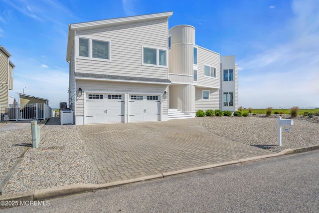 848 Ensign Drive, Forked River, NJ 08731
