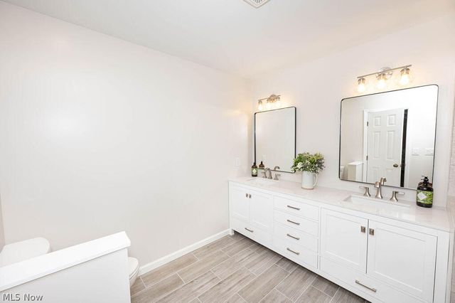 35970 Timber Ridge Lane, Willoughby, OH 44094