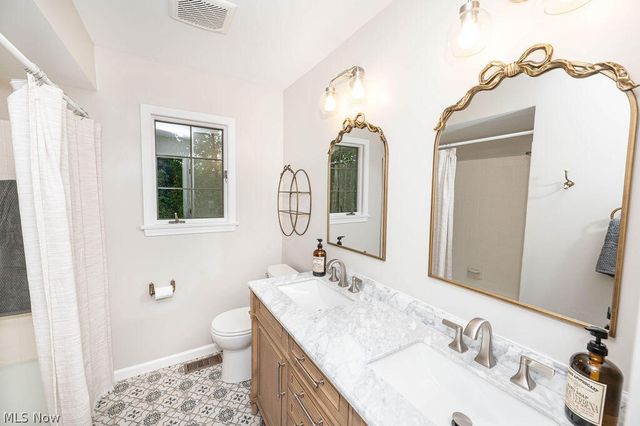 35970 Timber Ridge Lane, Willoughby, OH 44094