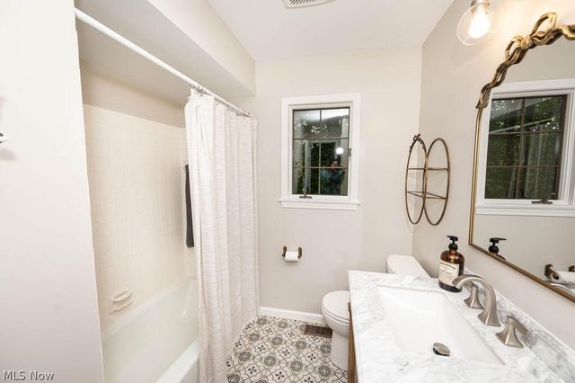 35970 Timber Ridge Lane, Willoughby, OH 44094