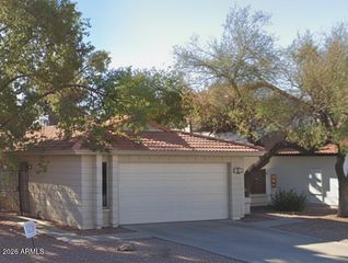 2705 W ESTRELLA Drive, Chandler, AZ 85224