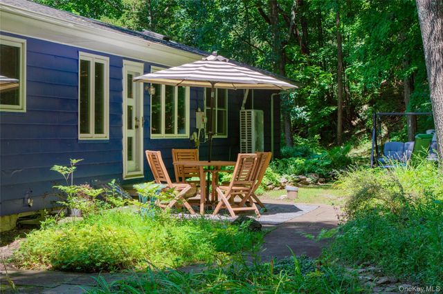 133 White Schoolhouse Road, Rhinebeck, NY 12572