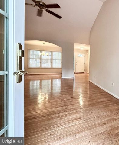421 BIRDIE RD, Locust Grove, VA 22508