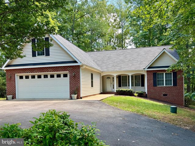 421 BIRDIE RD, Locust Grove, VA 22508