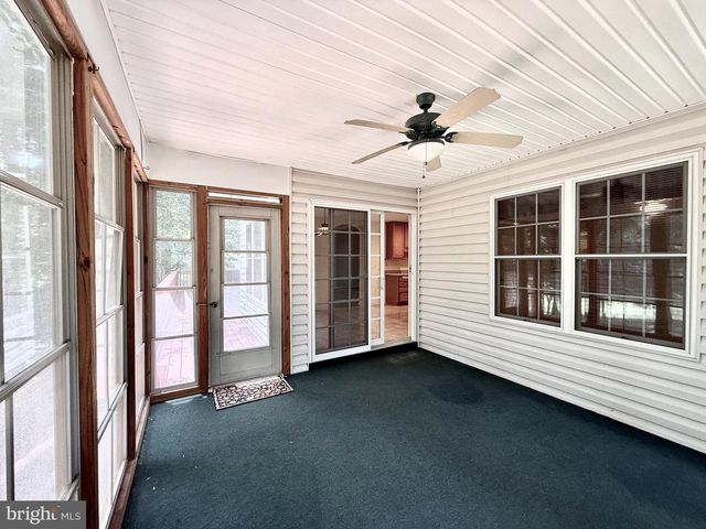 421 BIRDIE RD, Locust Grove, VA 22508