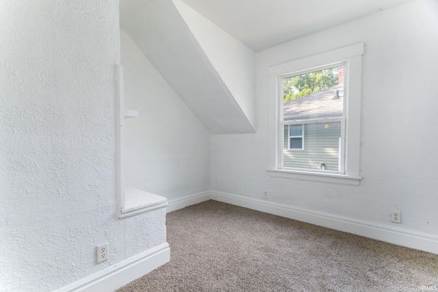 1129 Huey Street, South Bend, IN 46628
