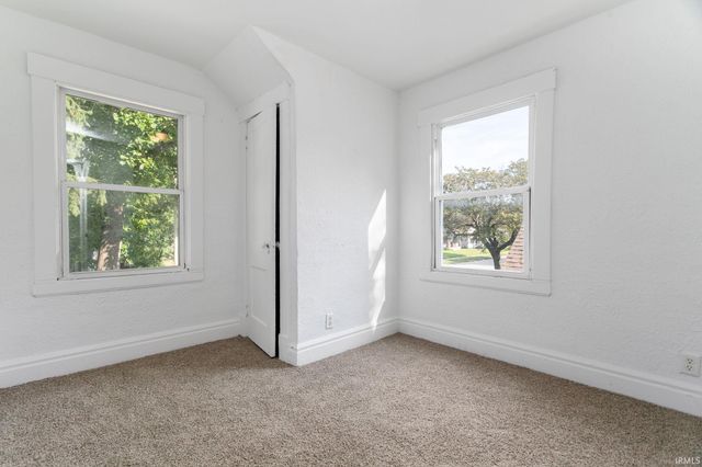 1129 Huey Street, South Bend, IN 46628