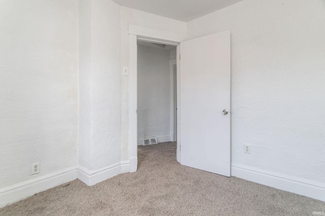 1129 Huey Street, South Bend, IN 46628