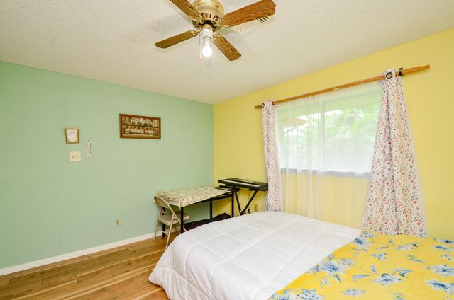 1927 Dormstom Lane, Houston, TX 77088