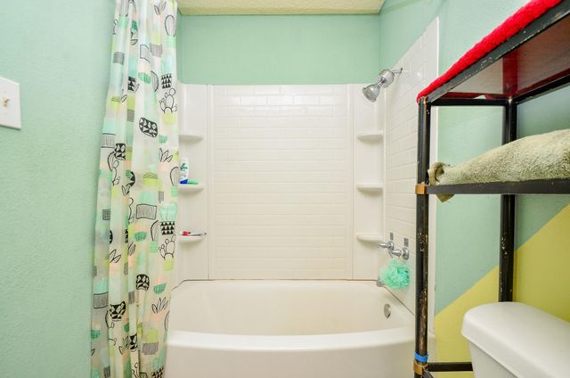 1927 Dormstom Lane, Houston, TX 77088