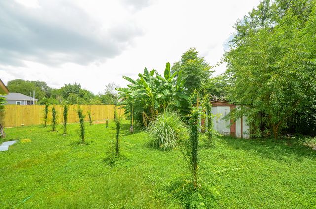 1927 Dormstom Lane, Houston, TX 77088