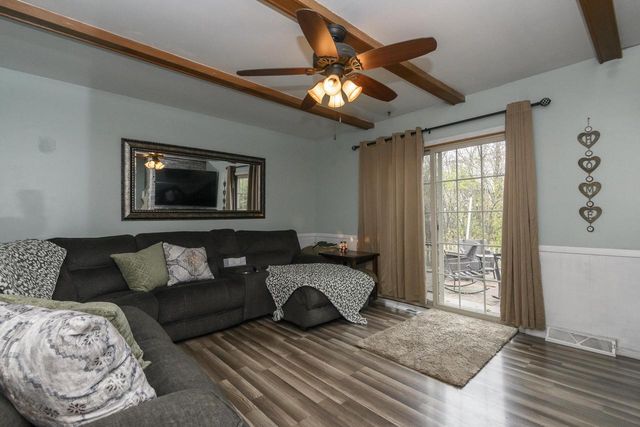 5107 Russell COURT E, Greendale, WI 53129