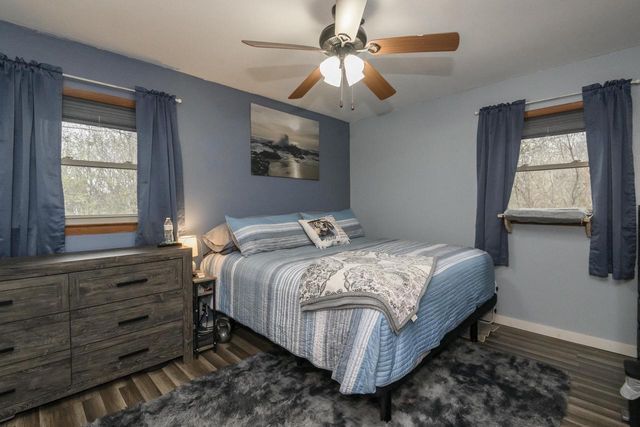 5107 Russell COURT E, Greendale, WI 53129