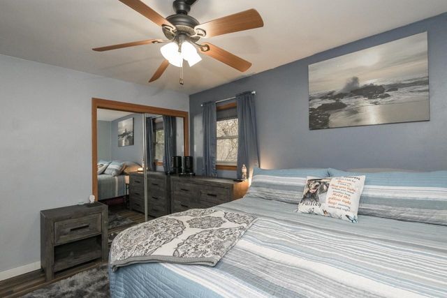 5107 Russell COURT E, Greendale, WI 53129