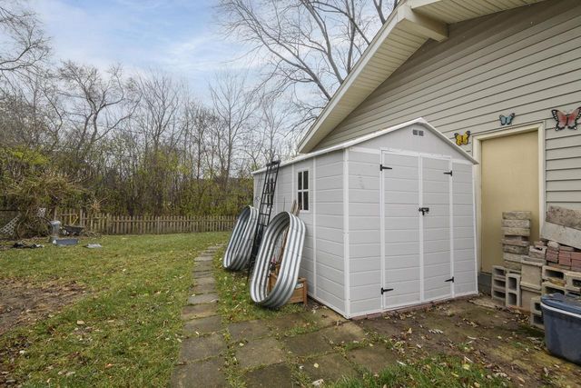 5107 Russell COURT E, Greendale, WI 53129