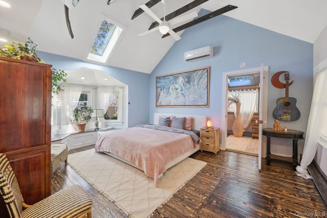 1 Burkeshire Drive, Sag Harbor, NY 11963