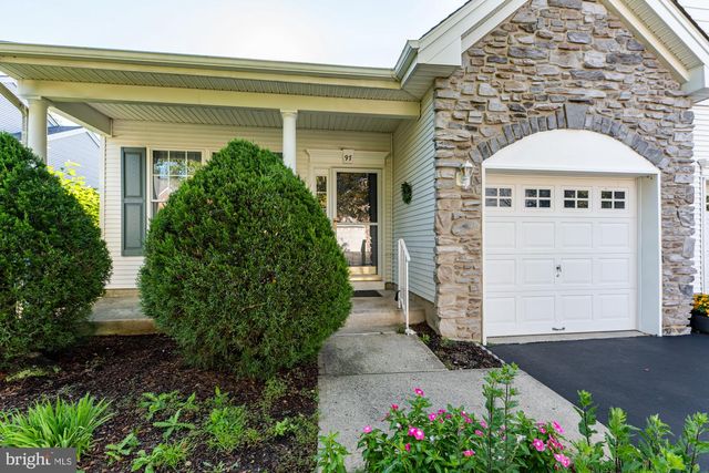 97 MEADOWLARK DR, Hamilton, NJ 08690