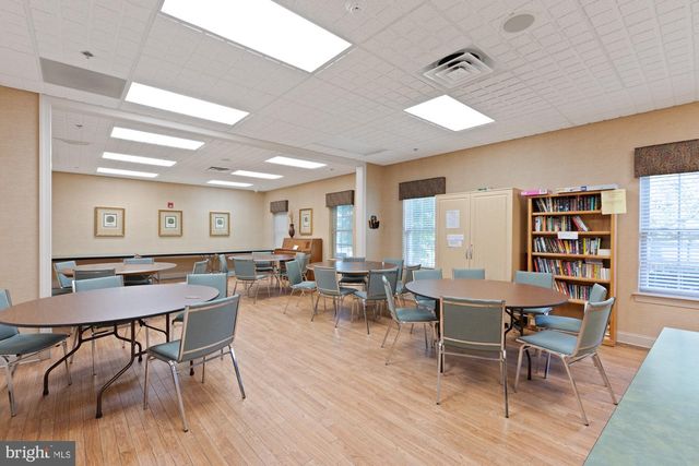 97 MEADOWLARK DR, Hamilton, NJ 08690