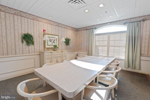 97 MEADOWLARK DR, Hamilton, NJ 08690
