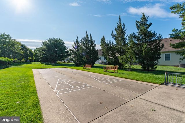 97 MEADOWLARK DR, Hamilton, NJ 08690