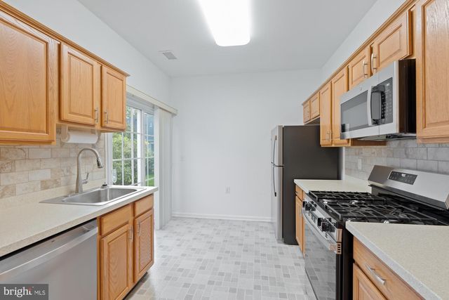 97 MEADOWLARK DR, Hamilton, NJ 08690