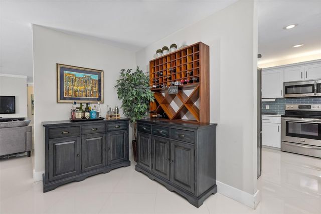 5401 NE 17th Terrace, Fort Lauderdale, FL 33334